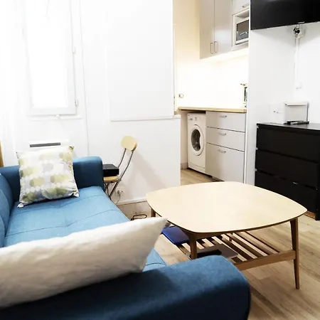 Apartment Charming Bright Studio Paris